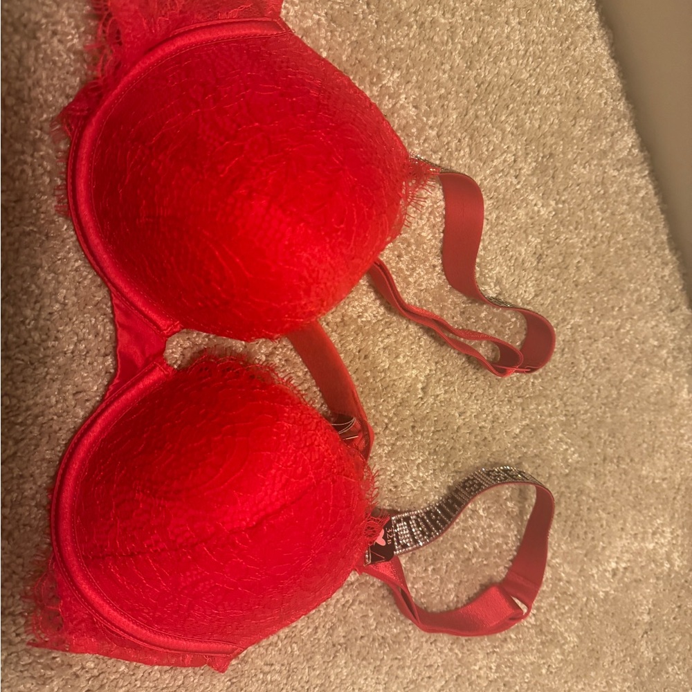 Victoria secret. Bombshell bra two cups bigger Elegant Red Lace Bra